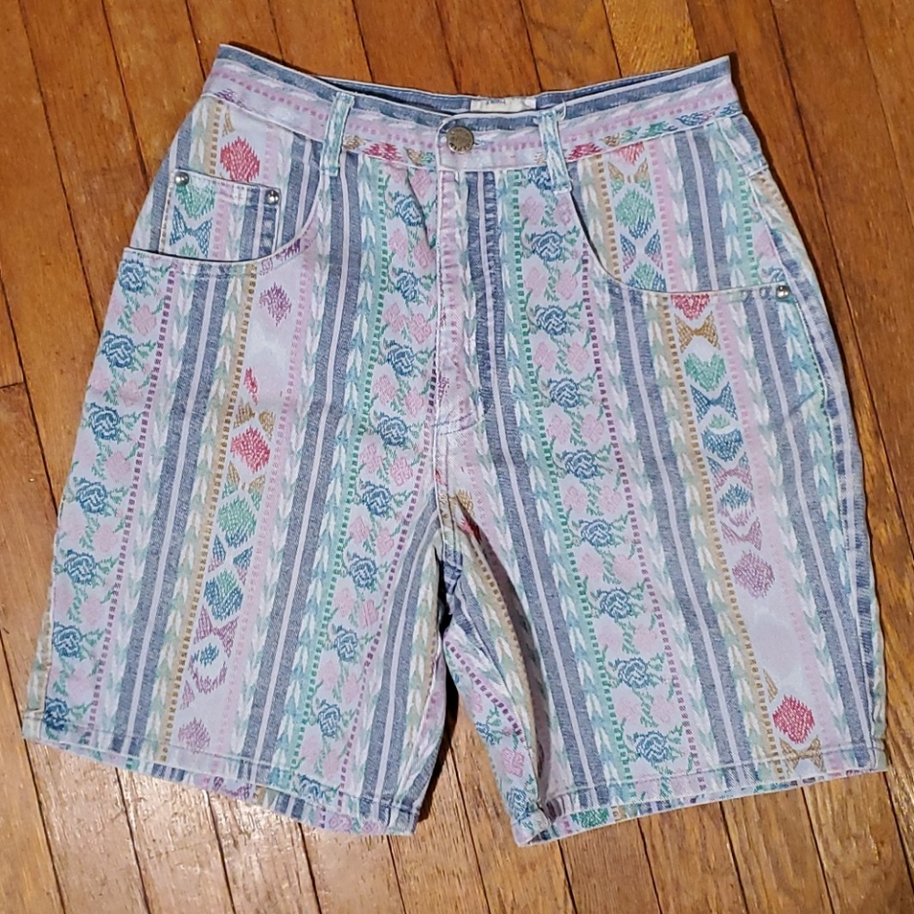 Vintage high waist aztec flower print jean shorts